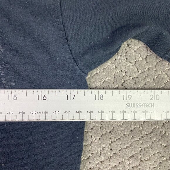 Vintage Shadows Fall Still I Rise T Shirt Men's Small Metal Faded Black Skull - Picture 6 of 7